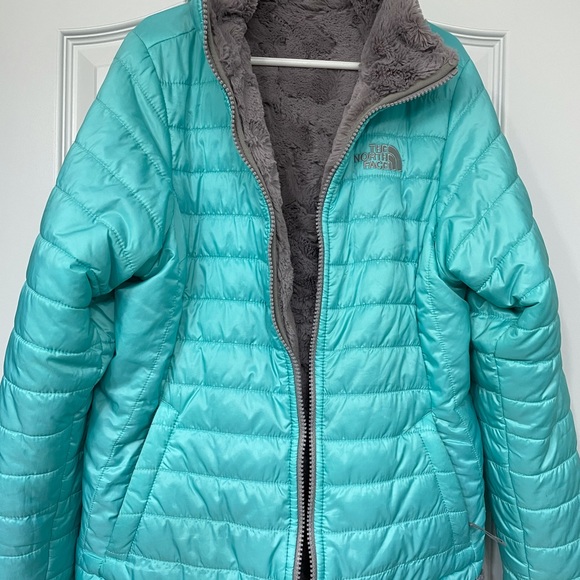 Girls North Face Reversible Jacket - Picture 2 of 5